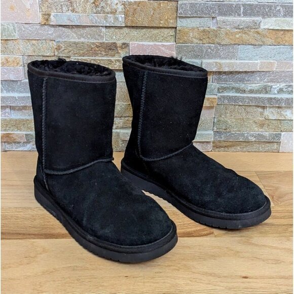 Koolaburra by UGG Women's Short Boot Shoes Koola Black SZ 9 Suede Slip-On - Picture 1 of 7
